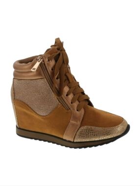 Cambridge Tan Gold Wedge High-Top Sneaker Heels